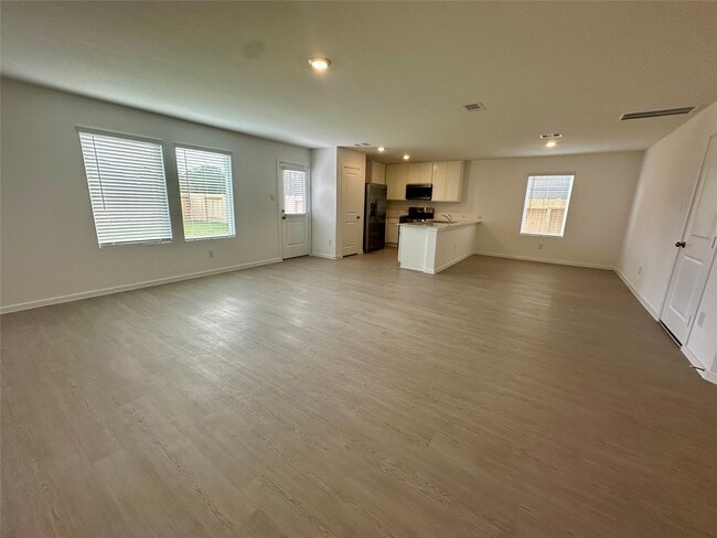 Building Photo - 13310 Rayhill Dr