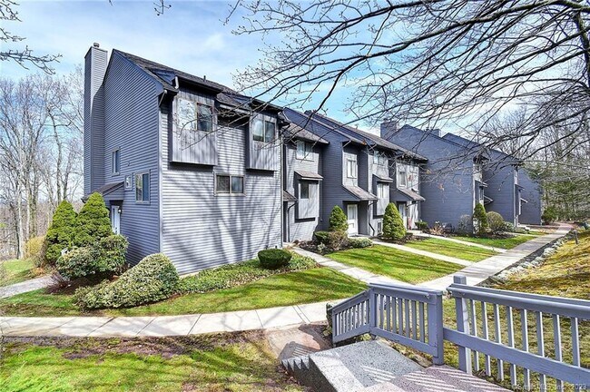 Building Photo - 334 Conestoga Way