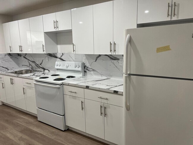 Foto del edificio - 1236 NW 4th Ave