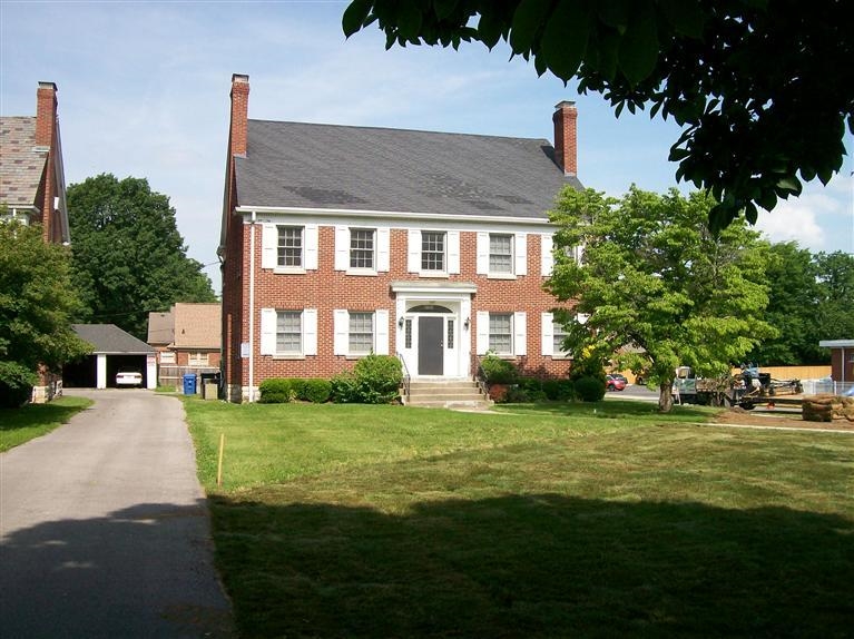 Foto principal - 1601 Nicholasville Rd