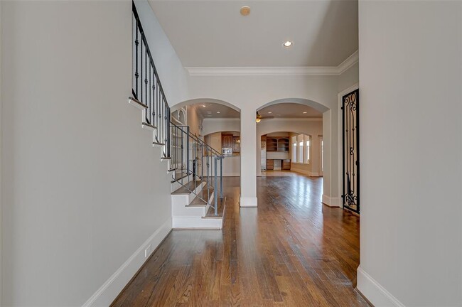 Building Photo - 7619 Pine Ridge Terrace Rd