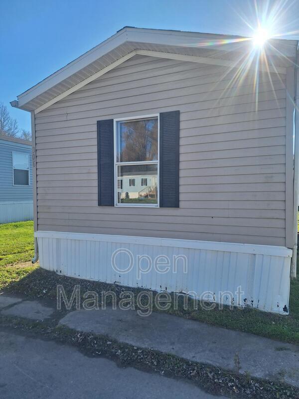 Building Photo - 301 Mantle Ave