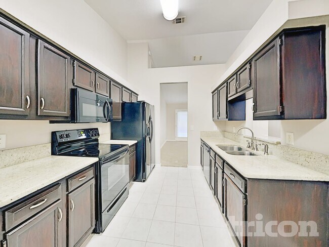 Building Photo - 7738 Collins Ridge Blvd