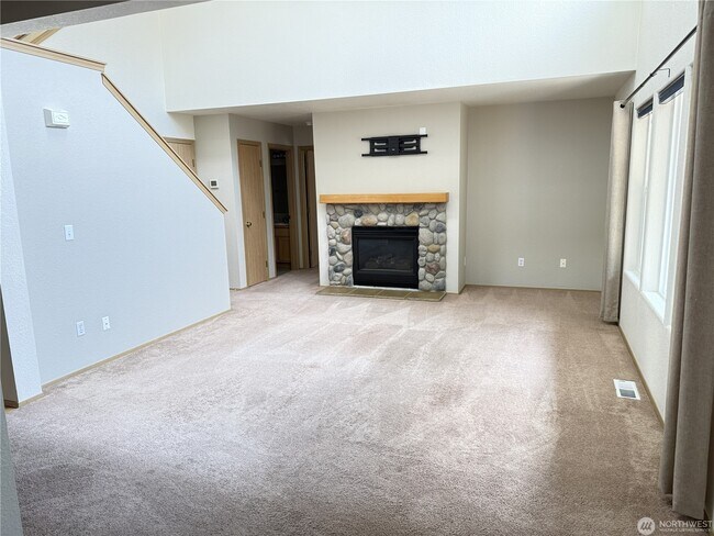 Building Photo - 4725 Concordia Ln SE