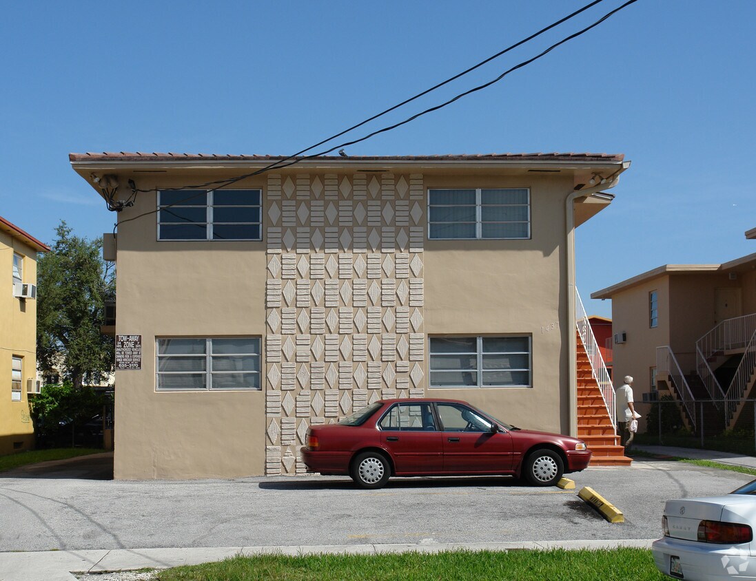 Foto del edificio - 1437 SW 5th St