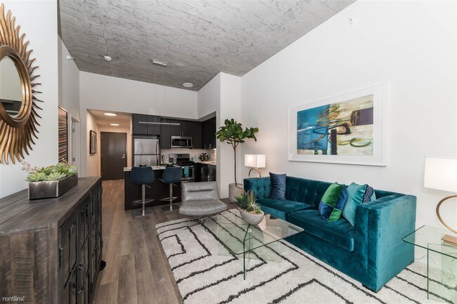 Building Photo - 1 br, 1 bath Apartment - MODE Lakeview 404