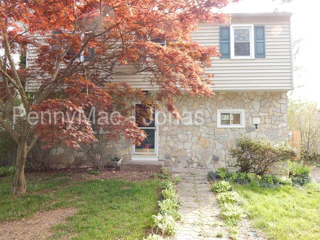 Building Photo - 2746 Phipps Ave