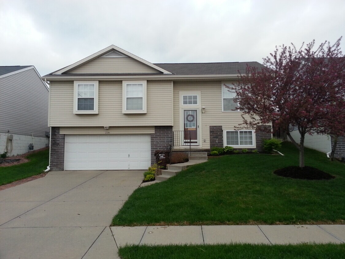2316 N 167th Ave, Omaha, NE 68116 House Rental in Omaha, NE