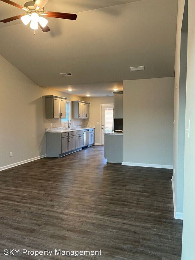 Foto del edificio - 3 br, 2 bath House - 774 River Birch Court