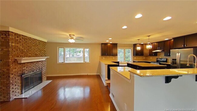 Foto del edificio - 6851 Uppingham Rd