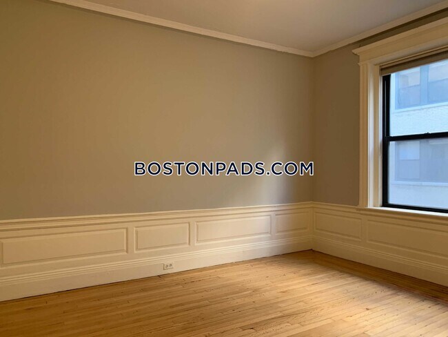Foto del edificio - 466 Commonwealth Ave