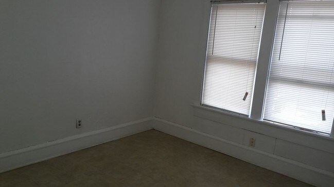 Foto del edificio - 2468 N 12th St