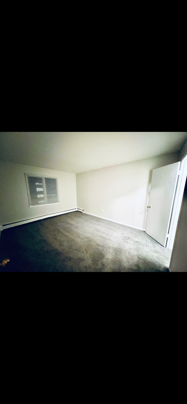 550 Michigan City Rd Unit 2, Calumet City, IL 60409 Condo for Rent in