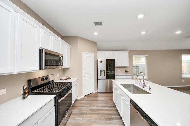 Building Photo - 27319 Azure Fls Dr