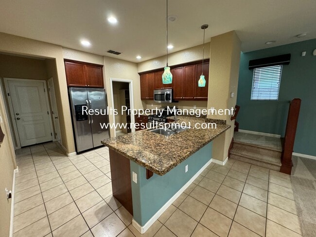 Building Photo - Available Now! Cozy Courtyard Home