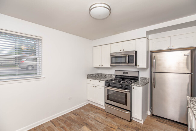 Building Photo - 4916 N Harlem Ave