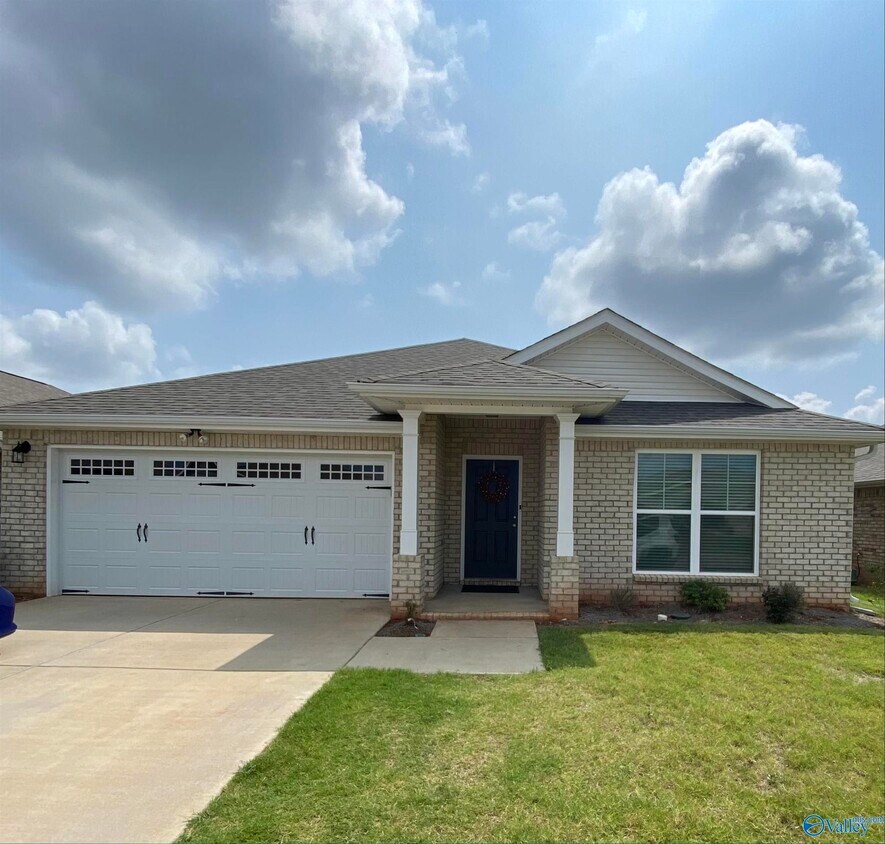 107 Daymark Dr, Madison, AL 35756 House for Rent in Madison, AL