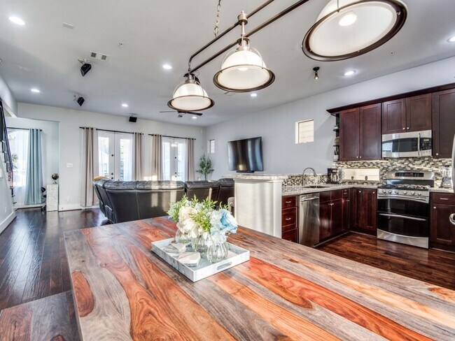 Foto del edificio - 1509 Holly St