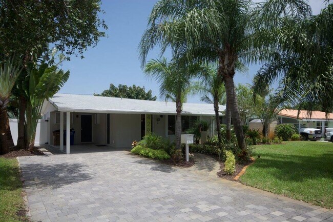 Photo - Step Into Sunshine: Modern Charm Meets Coa... House