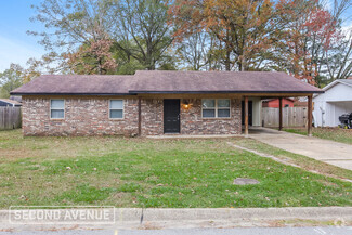 Building Photo - 2408 Carywood Dr