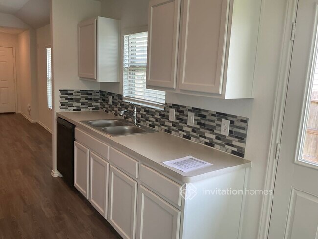 Building Photo - 5960 Rimini Landing Ln