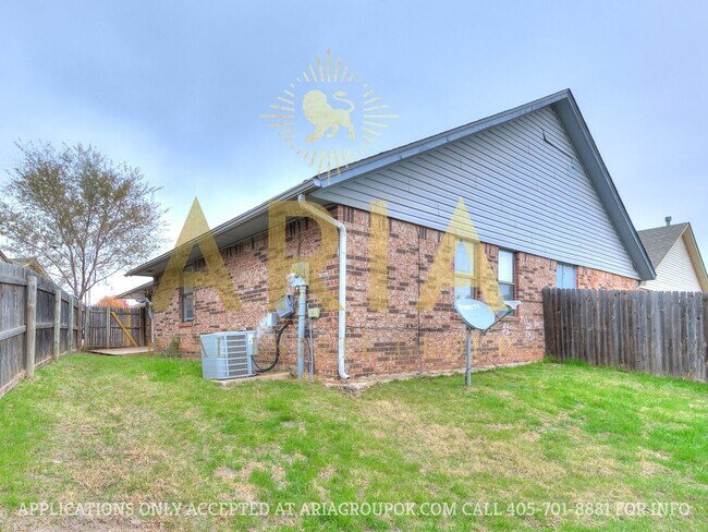 Foto del edificio - &#39;4304-4306 Harvard Rd.