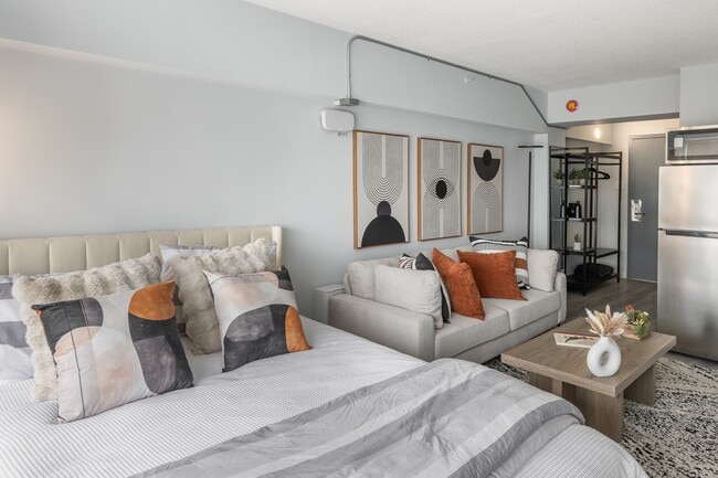 Building Photo - The Bowie