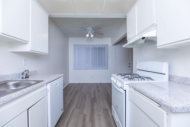 Building Photo - Belinda Apartment Homes