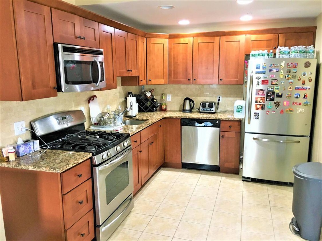 Foto principal - 910 Saratoga St