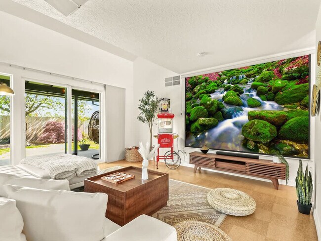 Foto del edificio - 560 SW 144th Ave