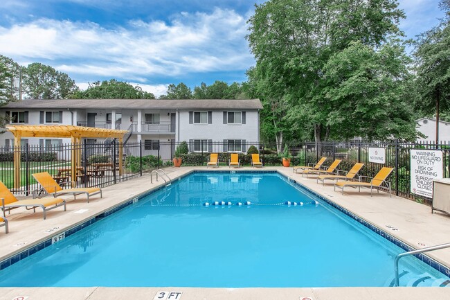 Piscina - Novus on Cobb Apartments