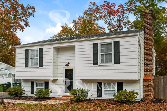 Building Photo - Your dream home awaits