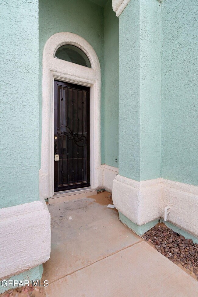 Building Photo - 14188 Strata Rock Dr