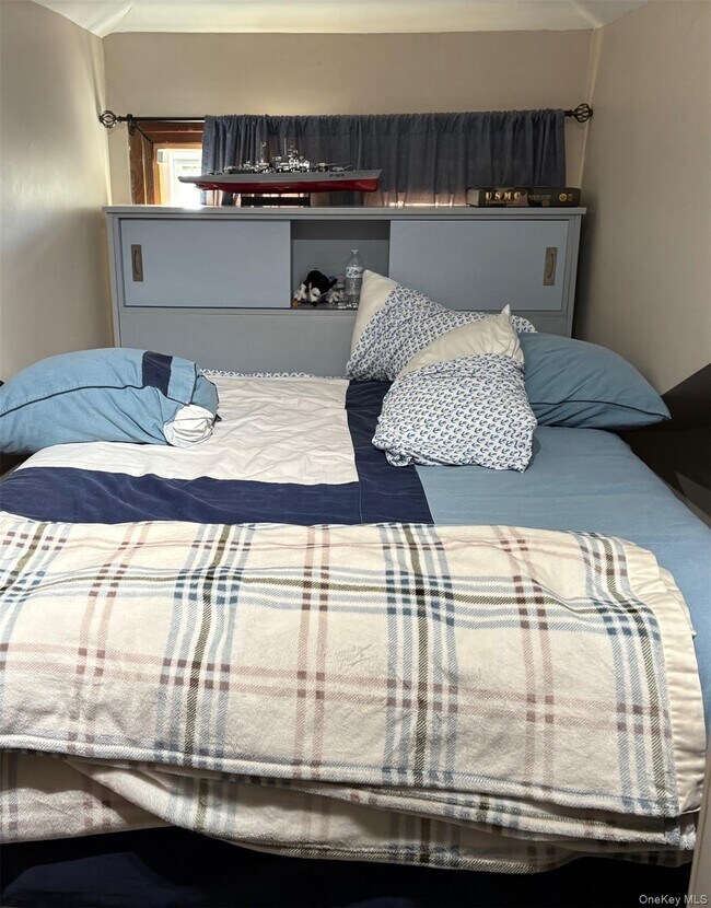 Foto del edificio - 140-99 Burden Crescent