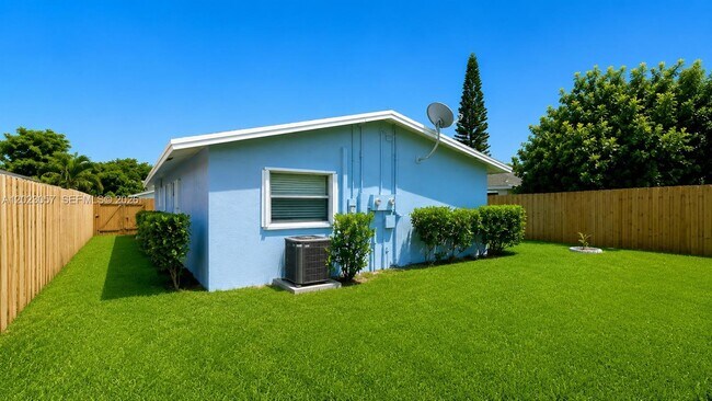 Foto del edificio - 2845 NW 13th Ct