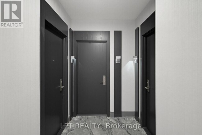 Building Photo - 80 Absolute Ave