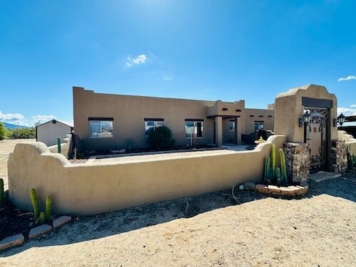 Foto del edificio - For Rent