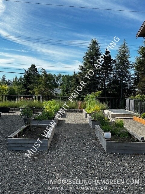 Foto del edificio - Top Floor Studio Apartment - Lots of Light...