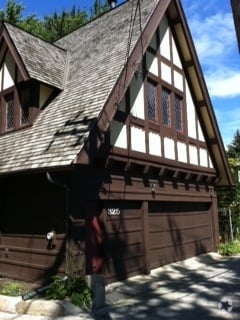 Building Photo - 325 Forest Ave