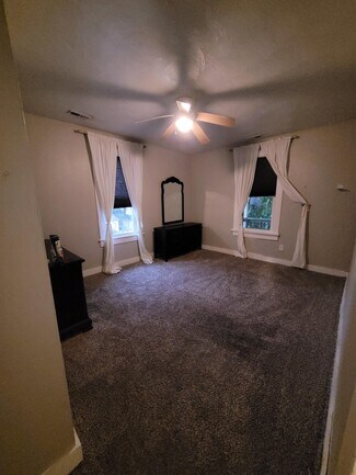 Building Photo - 237 W 31st St