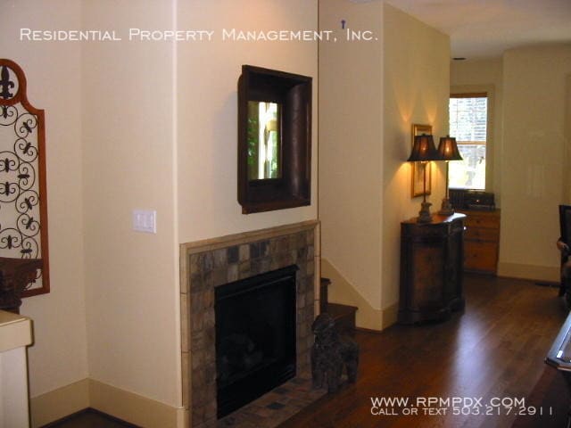 Building Photo - 5055 W Sunset Dr