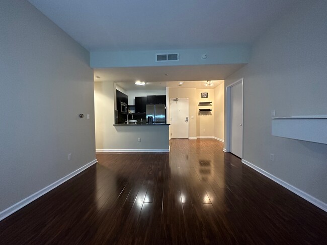Living Room - 250 N 1st St