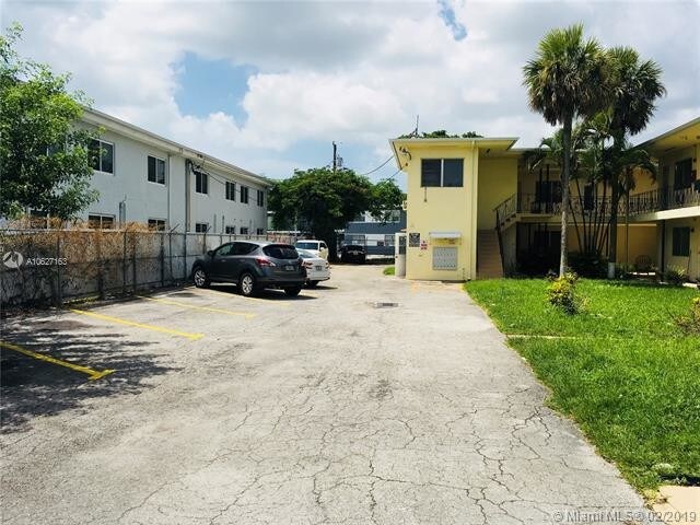 Foto del edificio - 70 NW 77th St