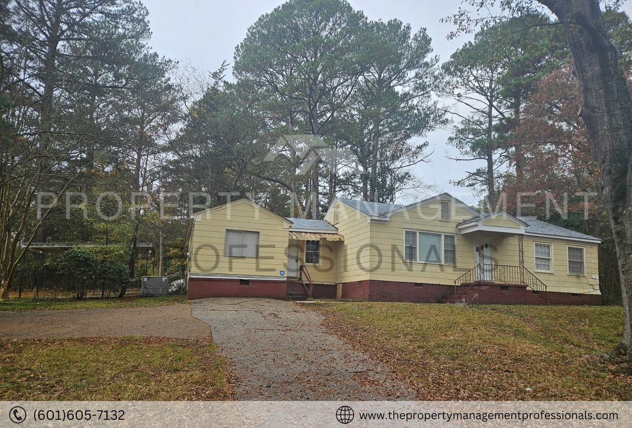 Foto principal - 2871 Fairhill Dr