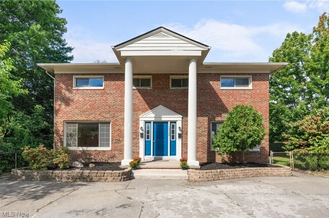 Foto del edificio - 15334 Triskett Rd