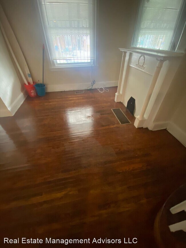 Building Photo - 3 br, 1 bath House - 613 N 55th Street