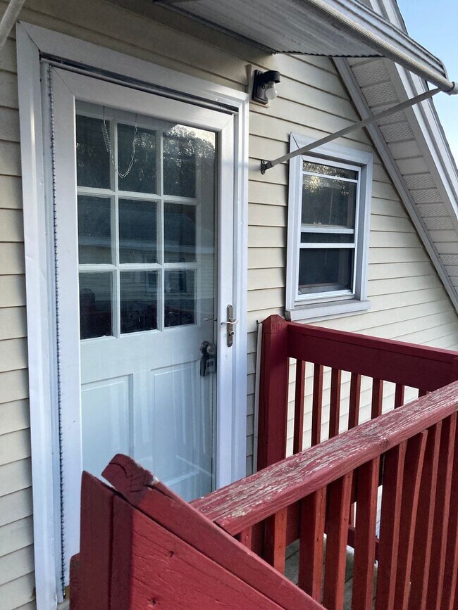 Building Photo - 314 Central Ave