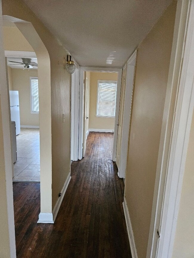 Building Photo - 4522 N Teutonia Ave