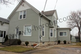 Building Photo - 609 45th St