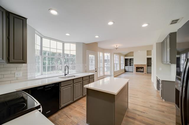 Building Photo - 1093 Winding Creek W Dr